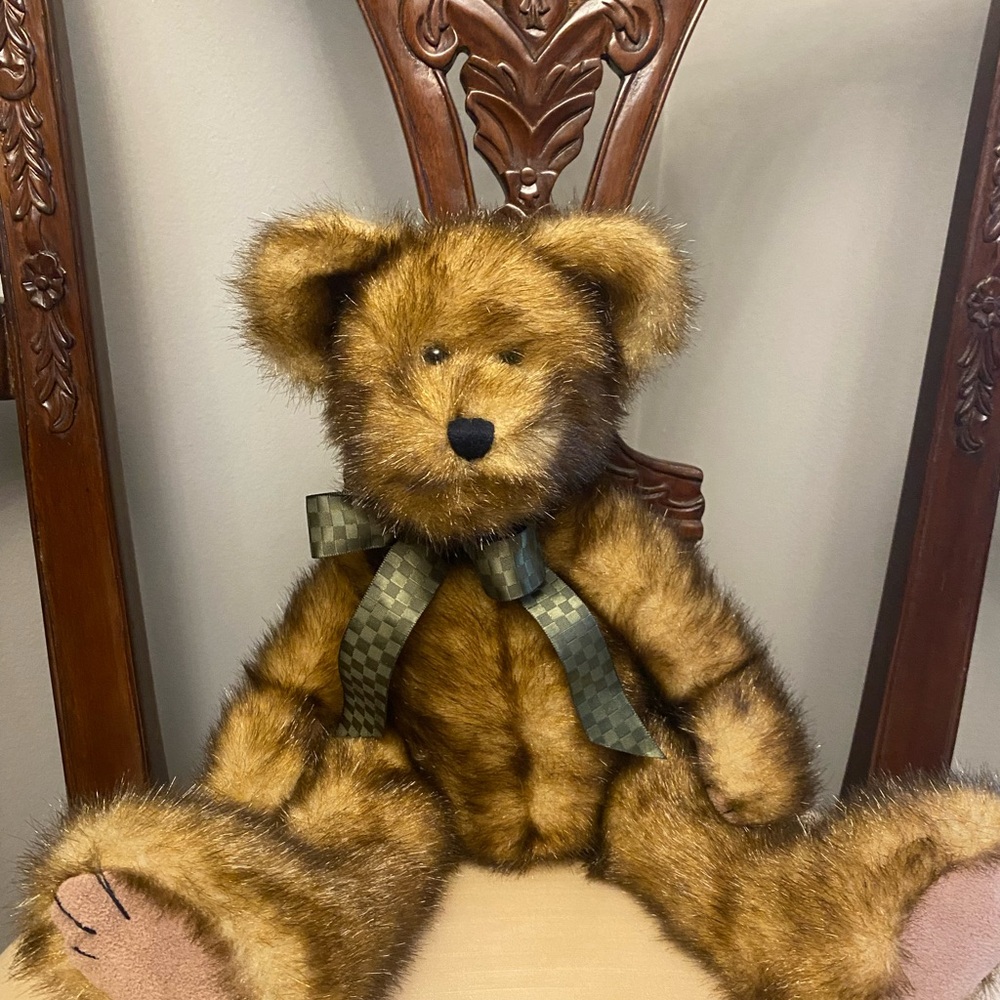 Boyds Bears collector item
